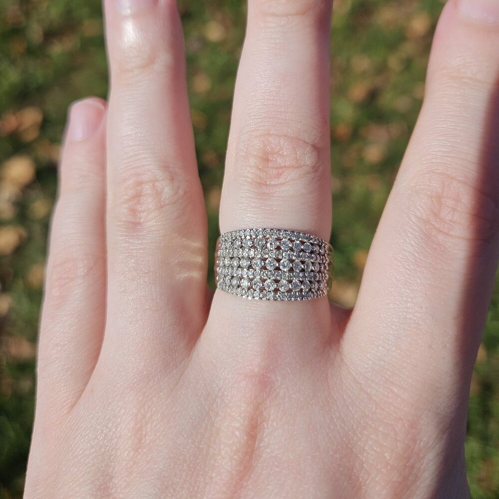 10K White Gold 7 Row Diamond Band Cocktail Statement Ring 1.50TCW Size 8